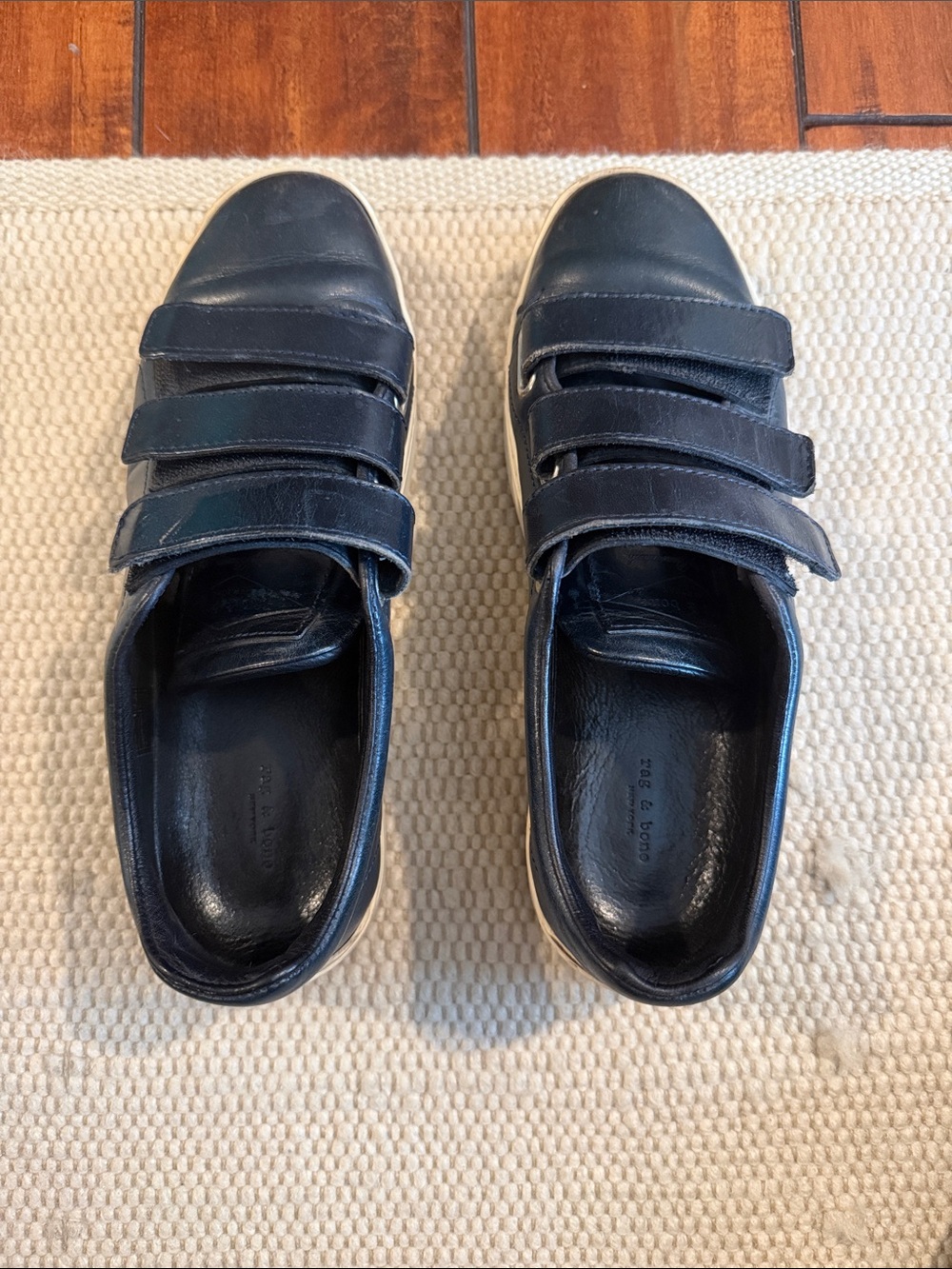 Rag&Bone women’s Black Leather Velcro Strap Sneakers